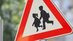 4-годишно дете изскочи пред колата на шофьорка и пострада