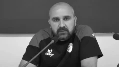 Трагедия на терена: 44-годишен треньор почина по време на мач