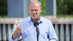 Доналд Туск показа останки от руски дронове, атакували Полша (ВИДЕО)