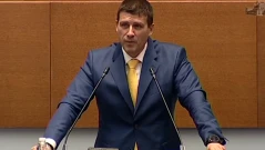 „Истината е трагична": „Величие“ с декларация в парламента