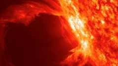 Двойно слънчево изригване може да удари Земята тази седмица