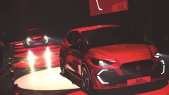 Новият модел Clio има богато оборудване