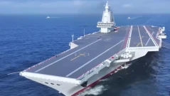 Новият гигант на Китай: Самолетоносач, който плаши Пентагона