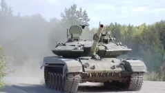 Русия произвежда до 250 Т-90М и 150 Т-80БВМ годишно - как всъщност напредва „възстановяването на танковите ѝ сили“?