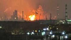 Украйна удари две руски рафинерии, избухна пожар (ВИДЕО)