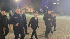 Протестиращи се нахвърлиха на Гроздан Караджов (ВИДЕО)