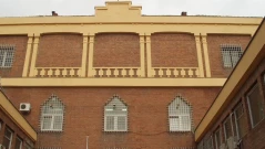 Задържаха под стража обвинения за подкуп надзирател от Варна