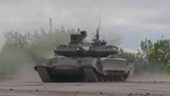 Т-90М шокира Запада: Танкът, който се връща в бой дори след тежки удари
