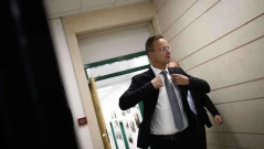 Сиярто: Няма да оставим Сърбия без енергийни източници