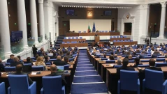 Парламентът отхвърли искането на Радев за референдум за еврото