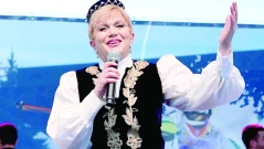 Николина Чакърдъкова: Политиците имат нужда от малко кьотек