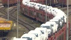 ЕС отлага забраната за автомобили с двигатели с вътрешно горене от 2035 година