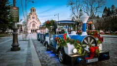 Коледни влакчета тръгват от днес в центъра на София