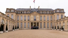 Скандал с привкус на лукс: Кой ограби трапезата на френския президент?