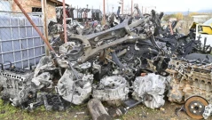 Разбиха две авторморги с части от коли, издирвани в ЕС