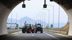 "Нищо няма да премине": Гръцките фермери блокираха границата при "Илинден" и "Капитан Петко войвода"