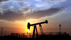 Ирак поема контрола над едно от най-големите петролни находища на "Лукойл"