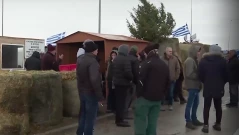 Блокадата на гръцките фермери по границата продължава