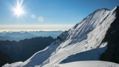 Червен пиксел в снега: AI откри тялото на изчезнал алпинис