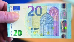 Фалшиви евро банкноти са установени във Вълчедръм, една от тях все още е в обращение, съобщиха от полицията