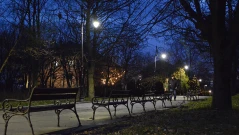 Морската градина във Варна грейна с ново осветление