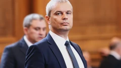 Костадинов: В клуба на богатите е така. Как е, милионери?