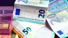 Наложиха таван на лихвите при студентските кредити