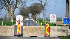 Австрия затяга процедурите за убежище, мигрантите подписват "Харта на ценностите"