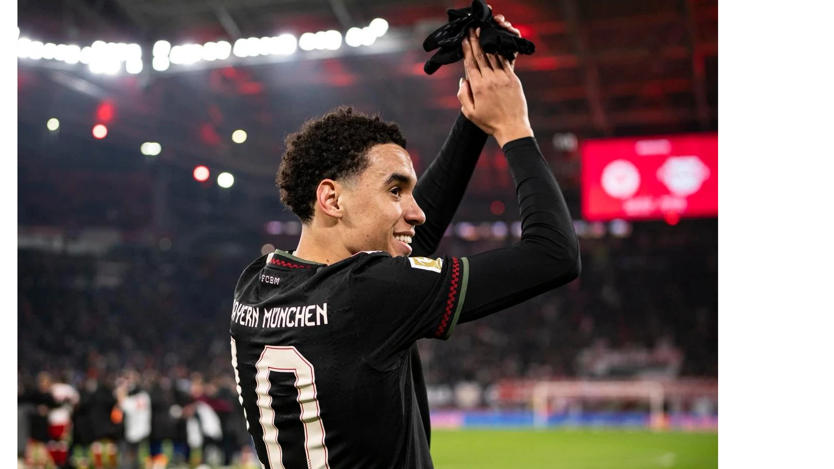 Байерн пише рекорд след рекорд през сезона Вече официално баварците