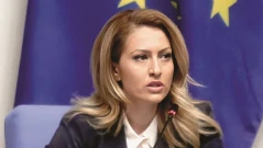 Рая Назарян за Радев: Защо да има проблем да създаде партия? Това е демокрацията