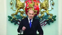 Румен Радев цели мнозинство в НС