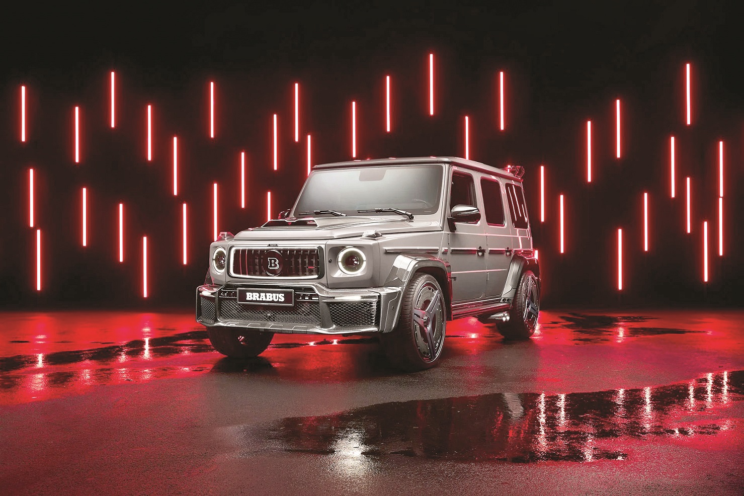 Колелата са с размер 24 инчаBrabus добавя много карбон и