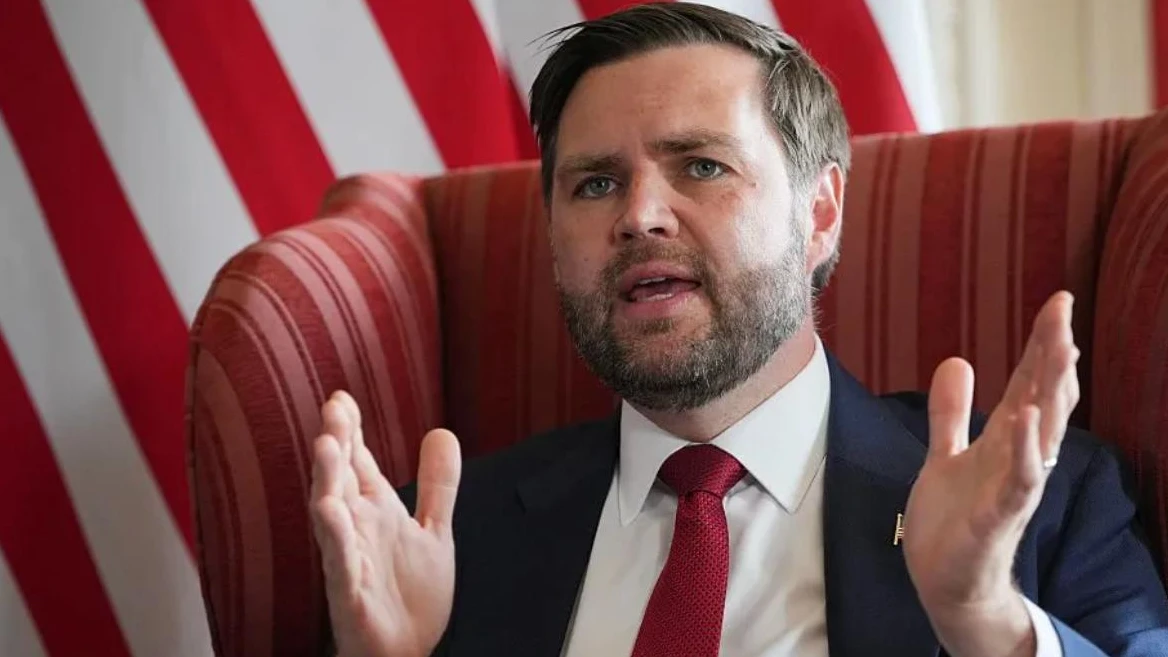 Вицепрезидентът на САЩ Джей Ди Ванс и съпругата му Уша