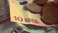 Официално: Вдигат бюджетните заплати с 5%