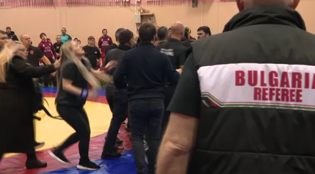 До нелеп инцидент се стигна на държавното първенство по борба