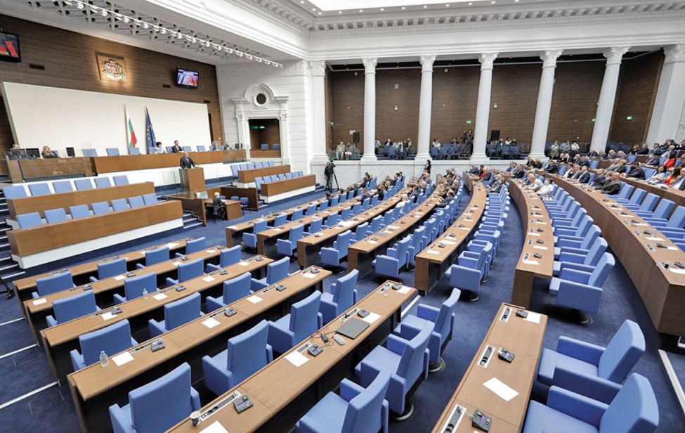 Заседанието на парламента беше прекъснато след нарушаване на реда в