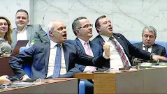 Скенери срещу мадуровки в решаващ мач