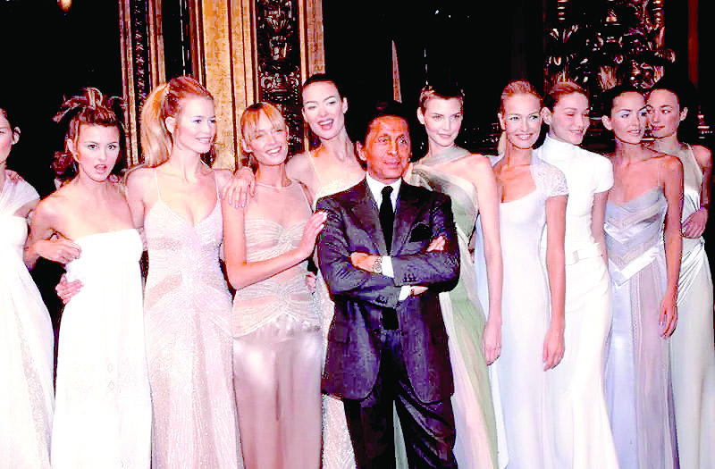 Великият стилист често казвал че най много обичал кучетата си