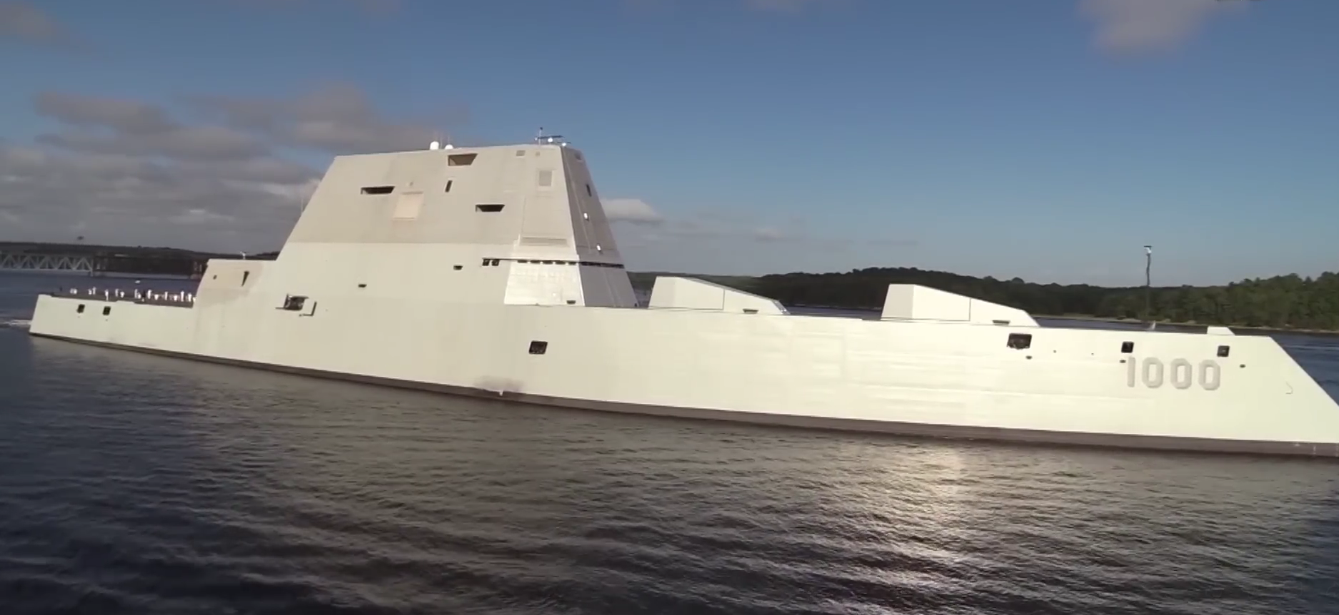Програмата за модернизация на ракетния разрушител USS Zumwalt DDG 1000