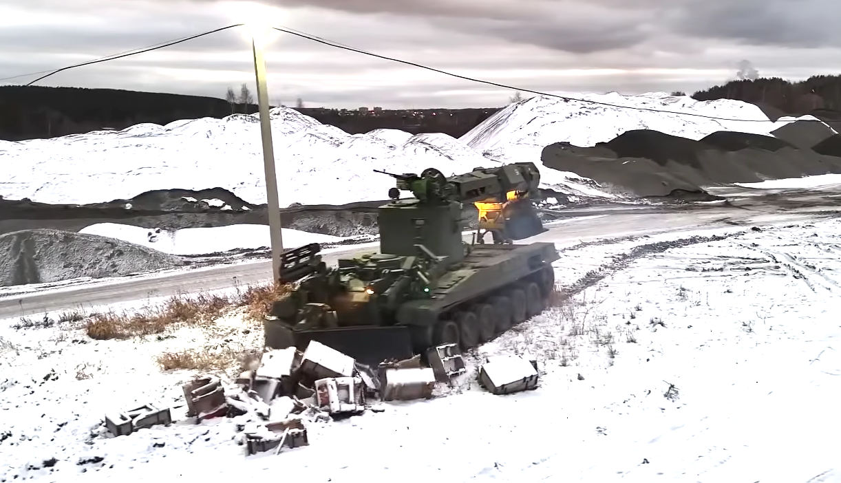 Руските въоръжени сили получиха нова партида инженерни и разчистващи машини