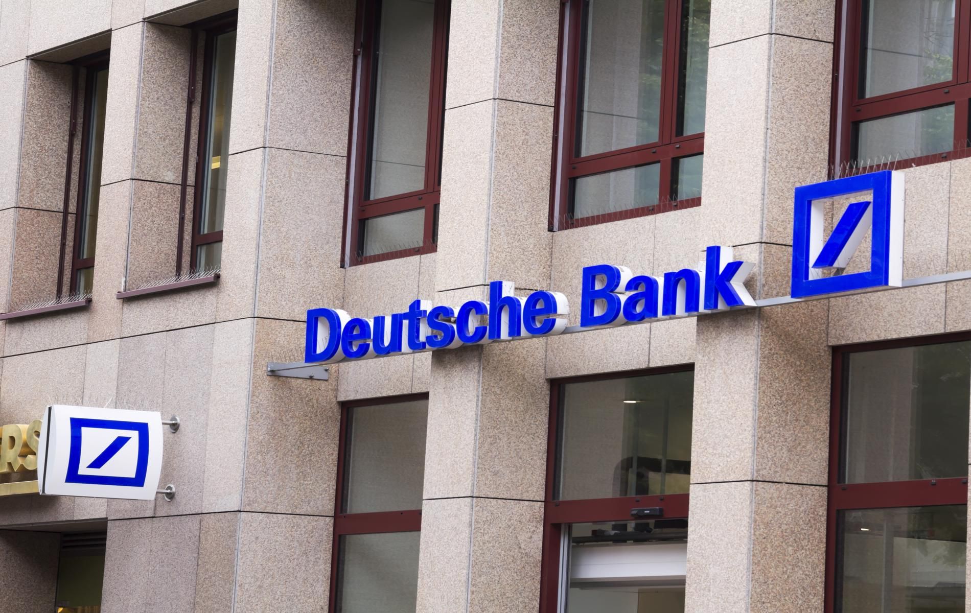 Германската банка Дойче банк Deutsche Bank планира допълнително съкращаване на