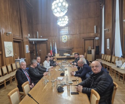 Бургас ще си партнира с Турция в сферите на медицината