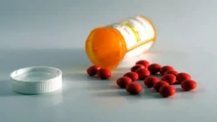 Нова опасна мода: Дете в Бургас предозира с лекарство за епилепсия, едва го спасиха