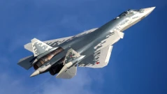 Пилоти предупреждават, че дълбоко модифициран руски изтребител Су-57 с индийска авионика може да превъзхожда F-35