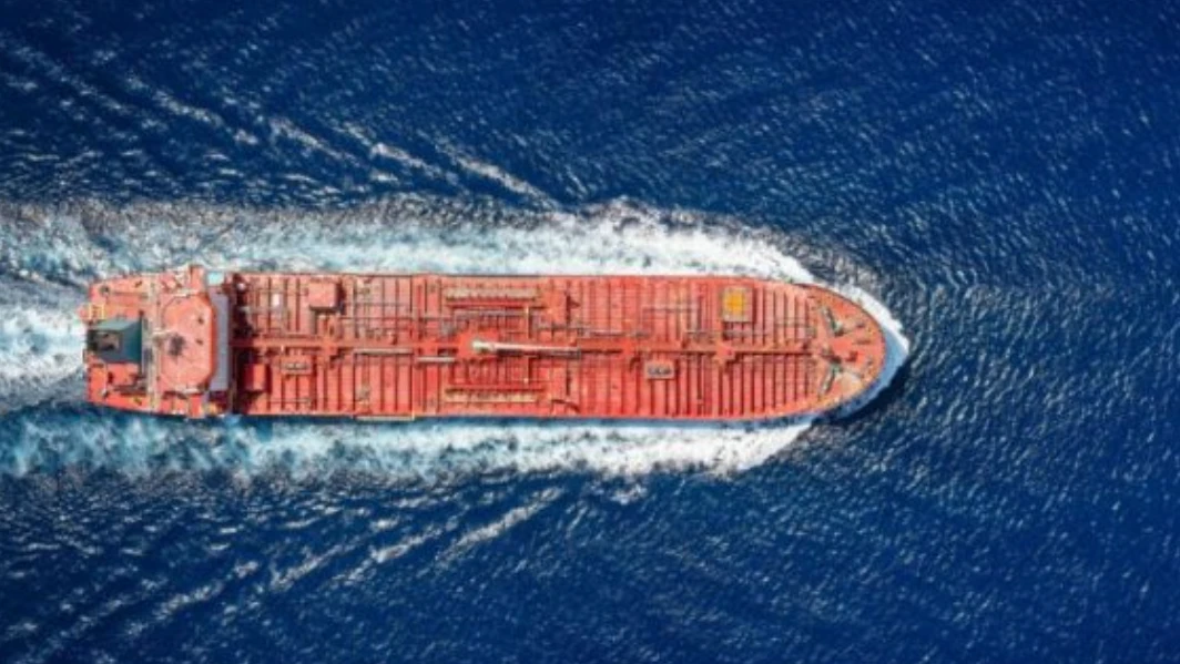 Товарният кораб Лейди Шам Lady Sham плаващ под флага на