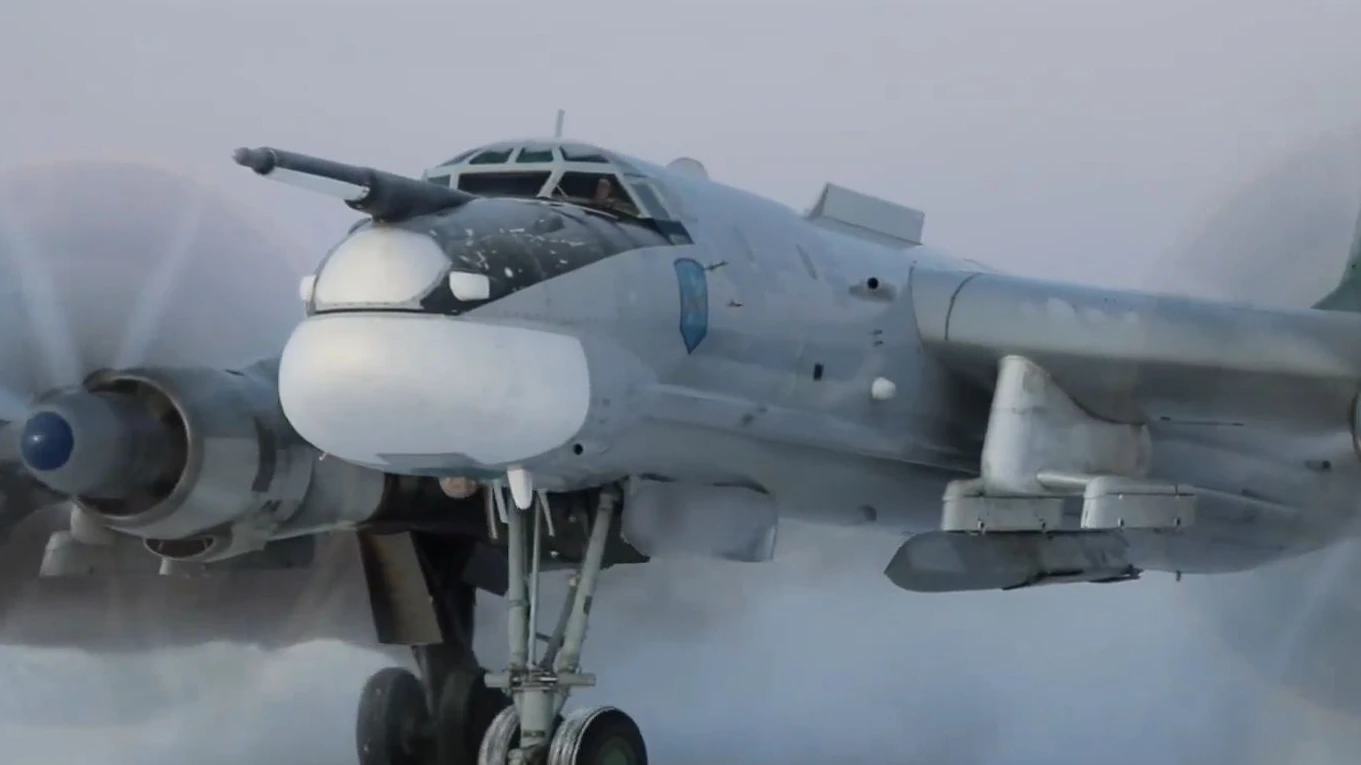 Тази сутрин в цяла Украйна е обявена въздушна тревога заради