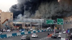Голям пожар пламна на пазар в Техеран (ВИДЕО)