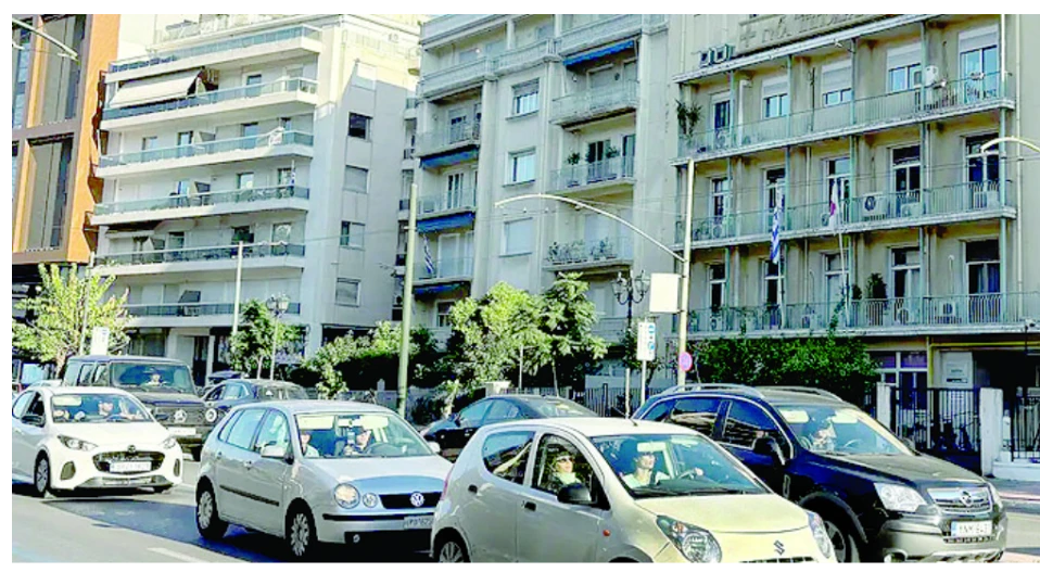 Устройства с изкуствен интелект вече снимат 8 кръстовища в АтинаОбжалването