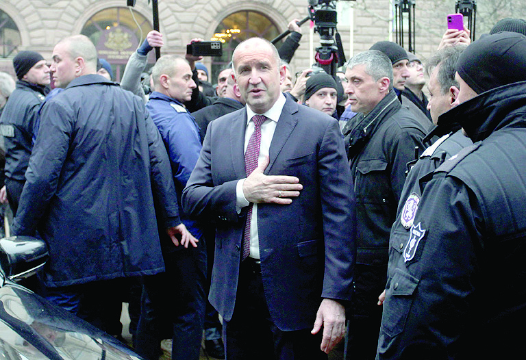 Две марки в патентно ведомство свързват с коалиция на президентаИзпълнението