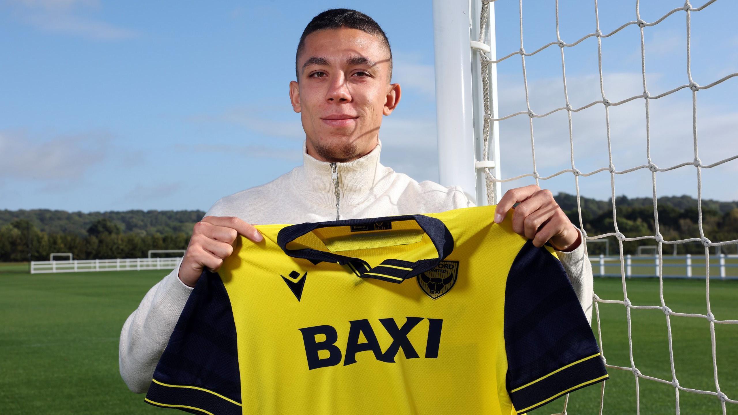 Станимир Стоилов привлече свой любимец в Гьозтепе Националът Филип Кръстев